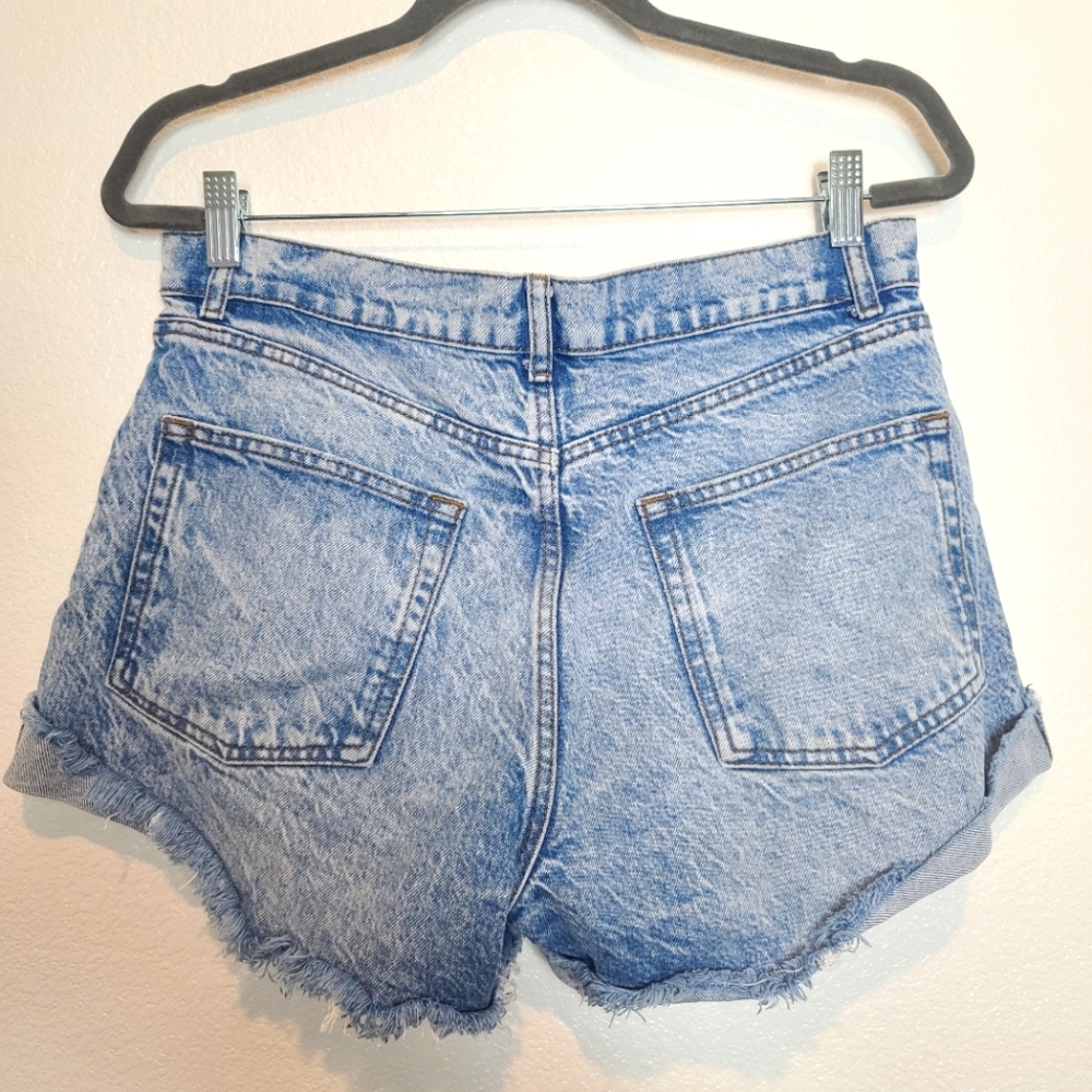 Reformation Charlie Cuffed High Rise Jean Shorts Size 29 - Picture 9 of 10